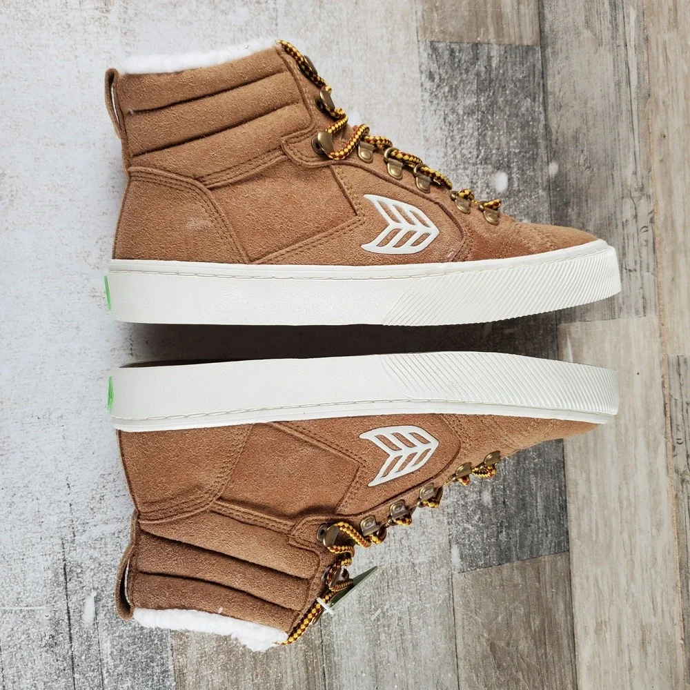 Cariuma Caturi Boots Mens 7.5 / Womens 9 Camel Suede Ivory Logo High Top Lace Up